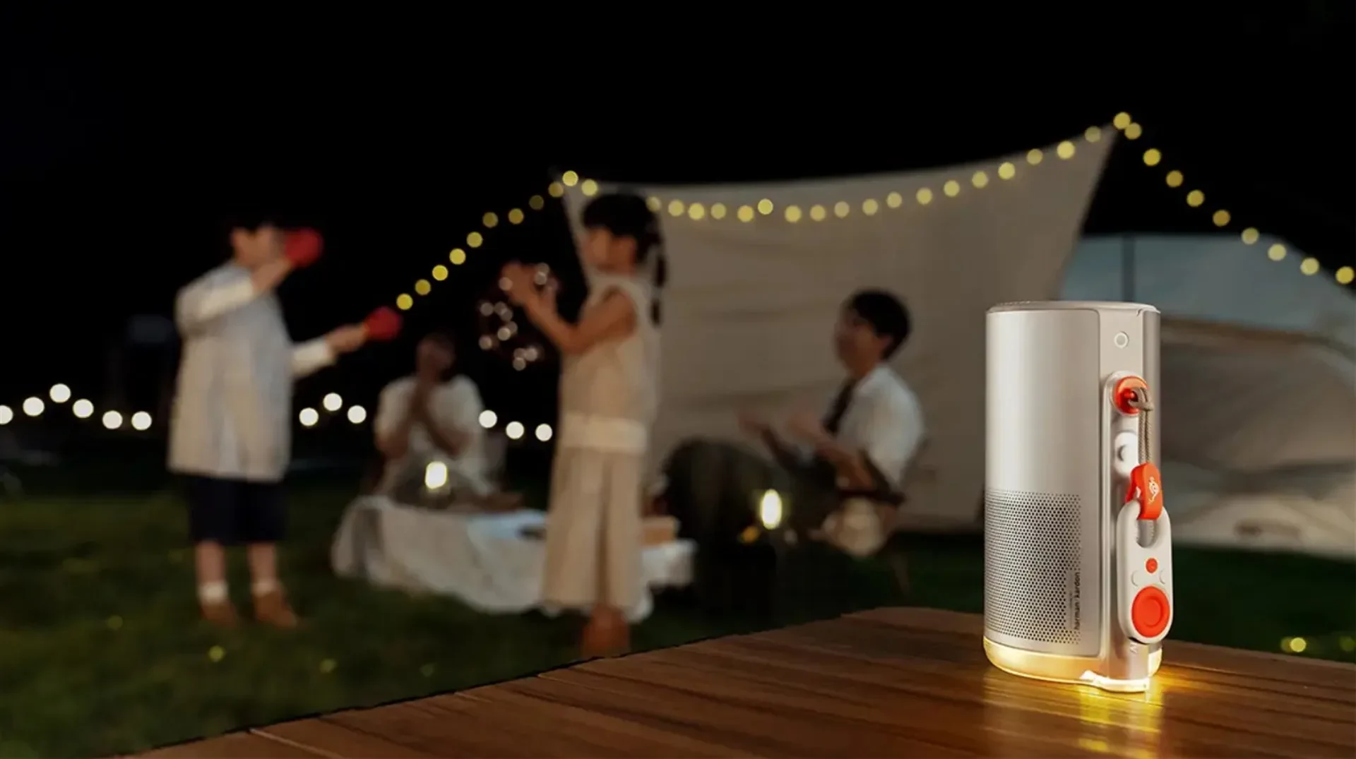 詳細な使用上の注意による誠実な情報開示、一台完結のポータブル設計思想、Harman Kardon協業による内蔵スピーカーの音質追求を評価する